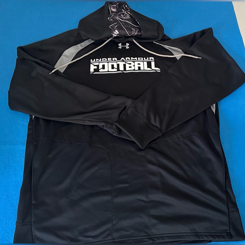 🏈Under Armour🏈 Black Football Hoodie